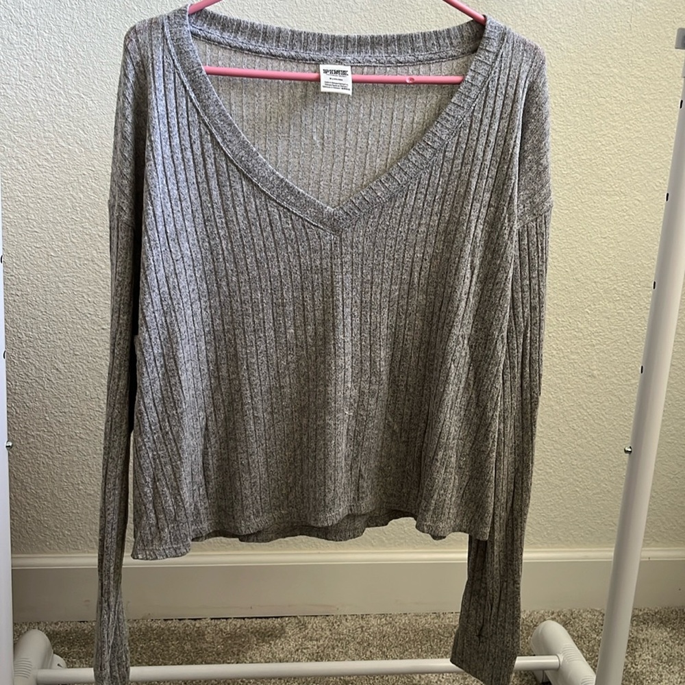 Pink VS gray long sleeve